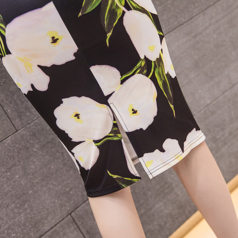 Colorful-flower-print-pencil-skirt